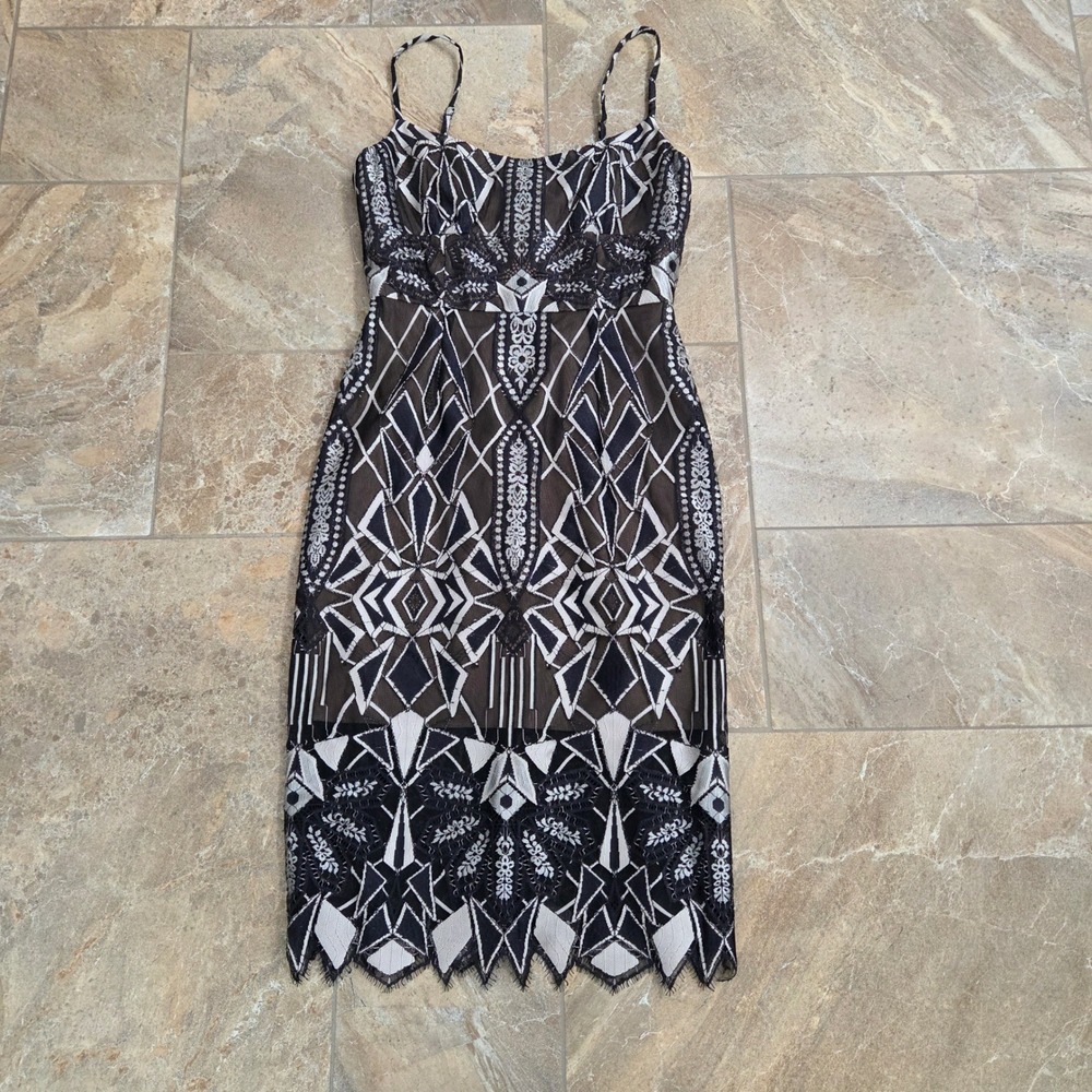 NWT BCBGMAXAZRIA Alese Black Silver Lace Midi Cocktail Dress WPX67150-NOD Size 2